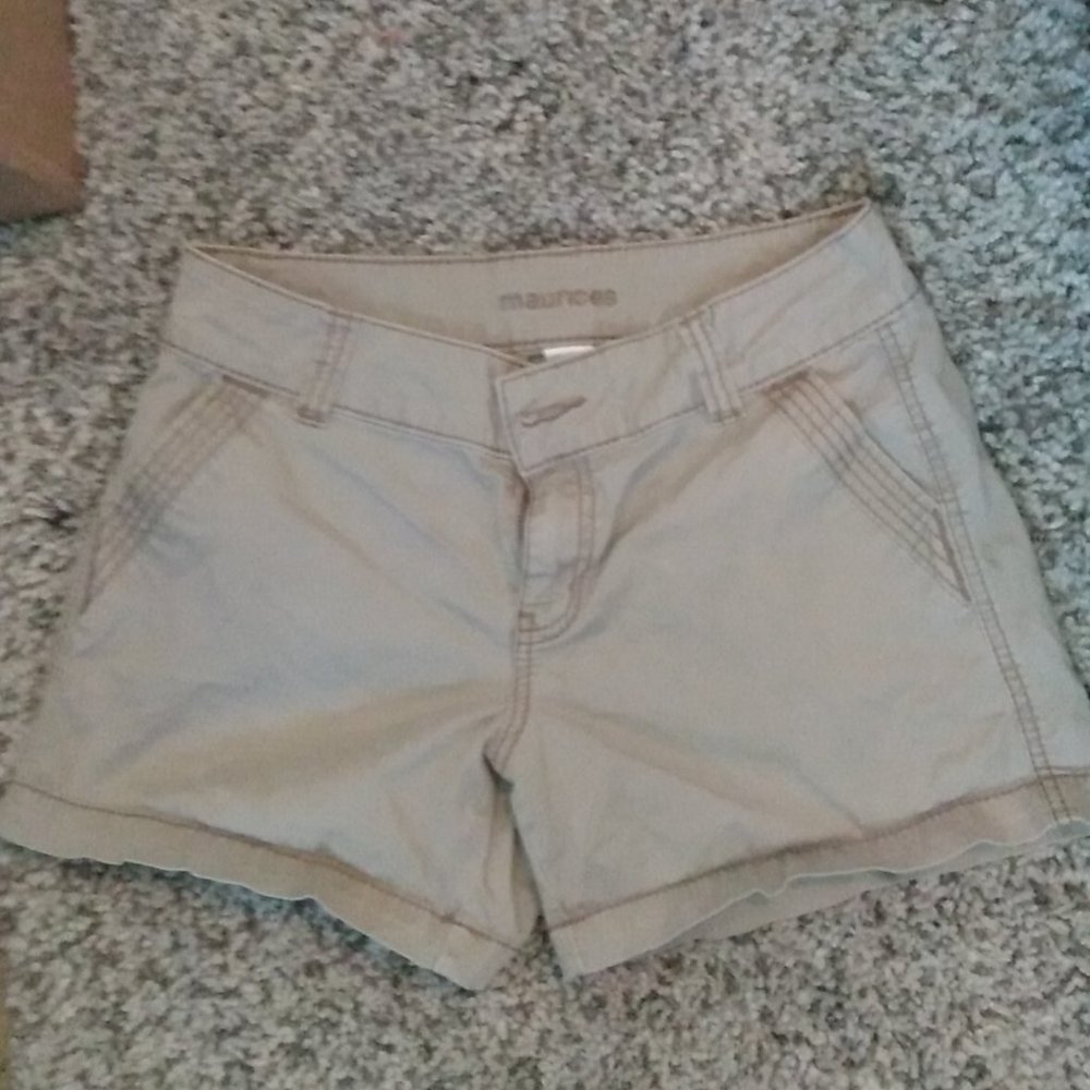 Maurices tan shorts